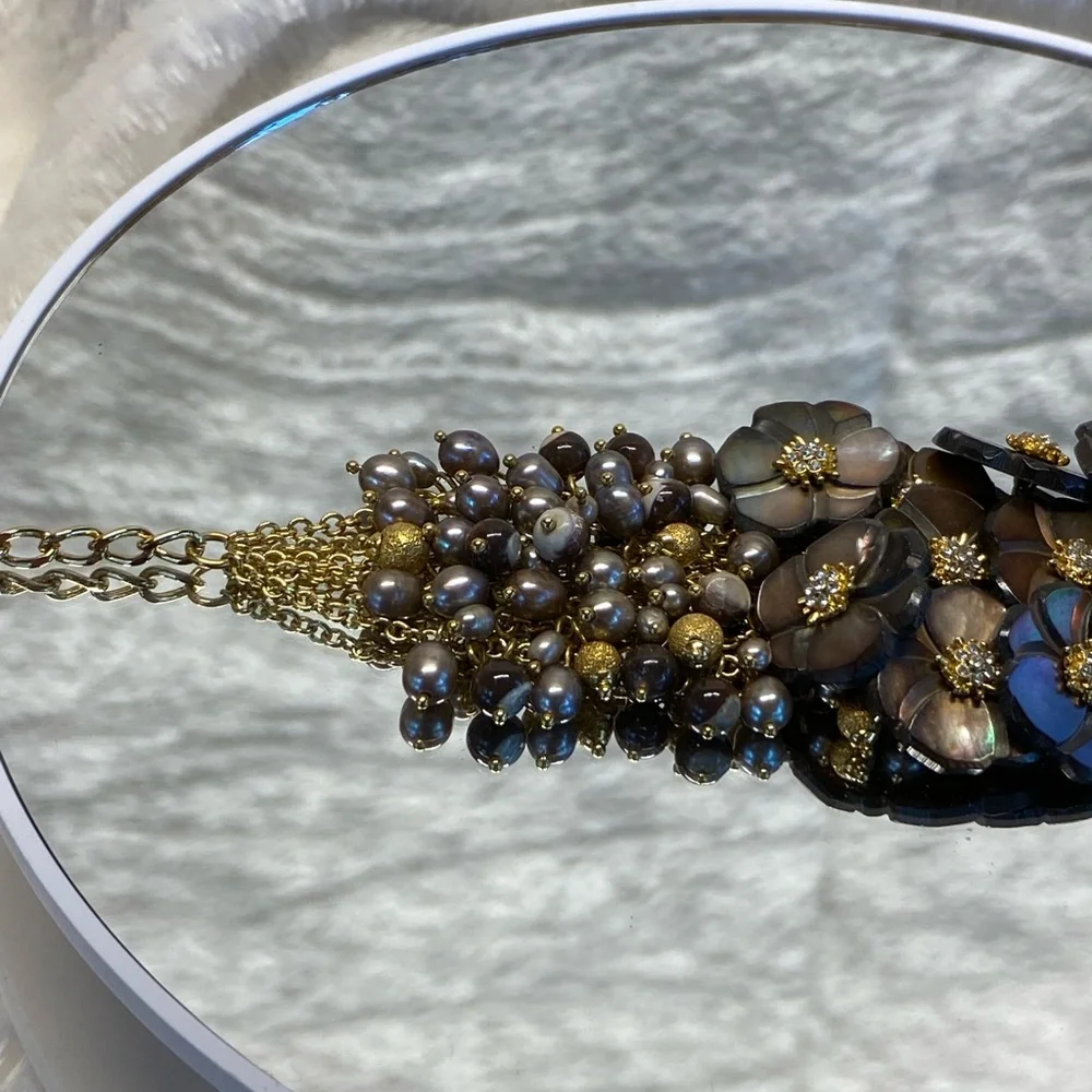 Beautiful Floral Faux Pearl Bracelet Gold Tone 7-8 3/4 Bohemian Style Rhinestone